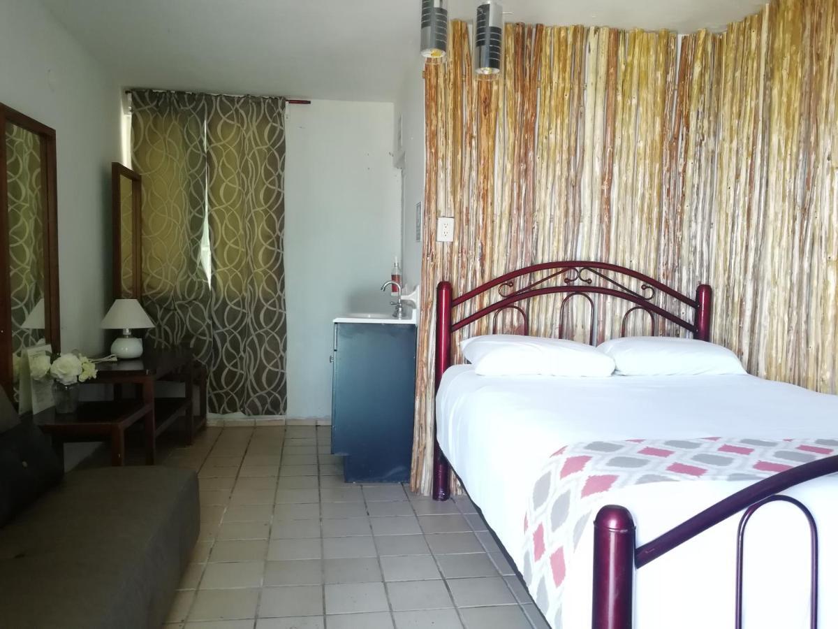 Hostel Casa Lahar Bacalar